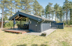 Awesome Home In Hadsund With Kitchen in Helberskov